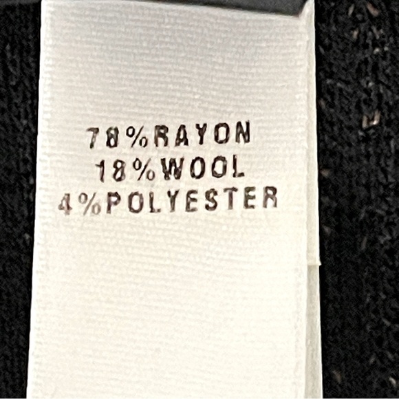 St. John Wool Blend Leopard Knit Cape Poncho | Double Breasted Statement Wrap - Picture 11 of 13